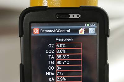Feuerungskontrolle Remote AG Control Messgerät mit verschiedenen Messwerten
